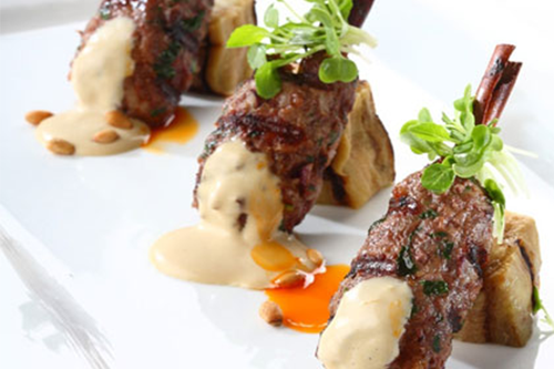 מגשי אירוח בשרי